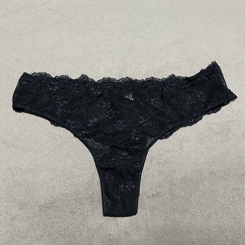 Intimissimi Black Floral Lace panty
